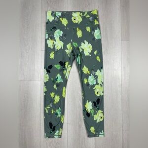 Athleta Elation 7/8 Floral Green Leggings Medium • Sculpting Stretch Activewear